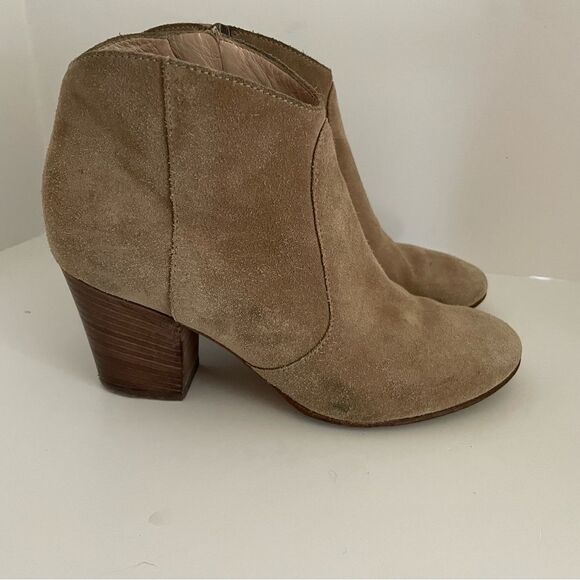 Club Monaco Tan Suede Ankle Boots Size 5.5 - Picture 1 of 8